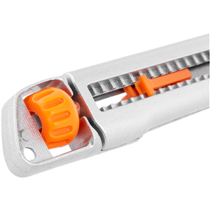 CC Nożyk do tapet metalowy 18mm