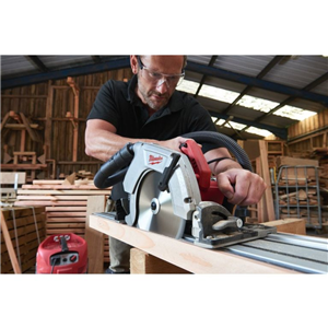 MM PILARKA DO DREWNA CS85CBE