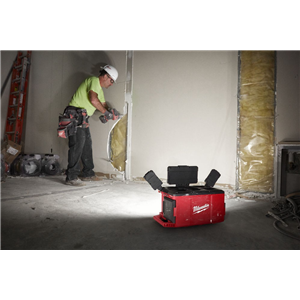 MM PACKOUT LAMPA STREFOWA M18 POALC-0